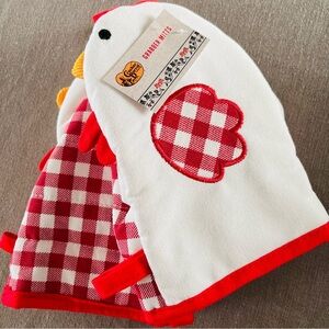 Chicken Design Set of 2 Grabber Mitts From Cracker Barrel of Nashville TN NWT